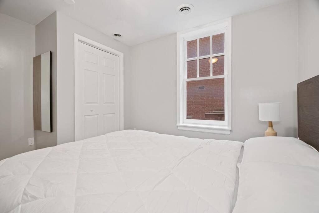 Apartment Downtown Hbg Gem: 2br