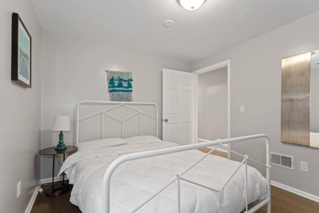 Apartment Downtown Hbg Gem: 2br