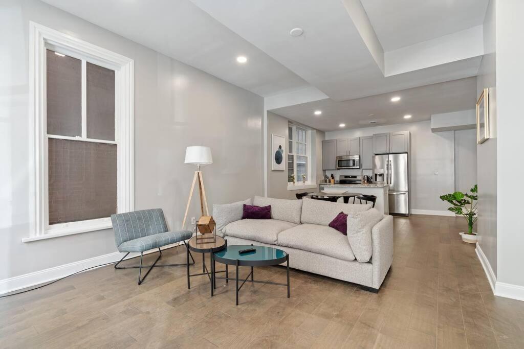 Downtown Hbg Gem: 2br
